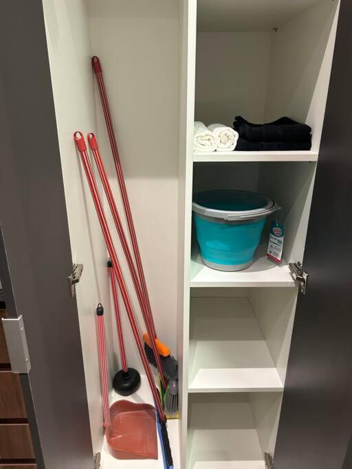 Apartamento Apto Lindo Em Frente Metro Luz *